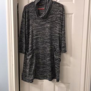 💥(3 for 20)Black & white tunic with pockets